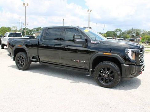Used 2026 GMC Sierra 2500 AT4 w/ AT4 Premium Plus Package AWD/4WD image 15