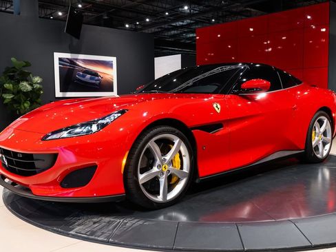 Certified 2020 Ferrari Portofino RWD image 58