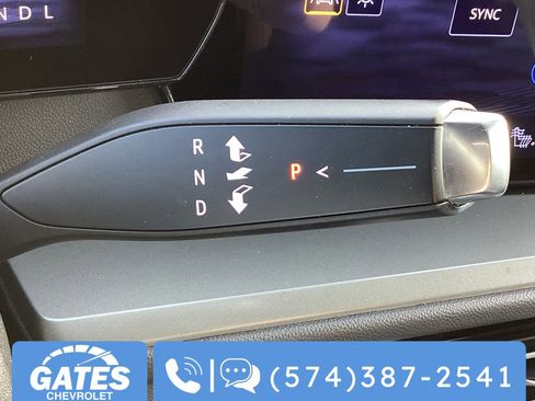 Used 2024 Chevrolet Traverse LT FWD image 32