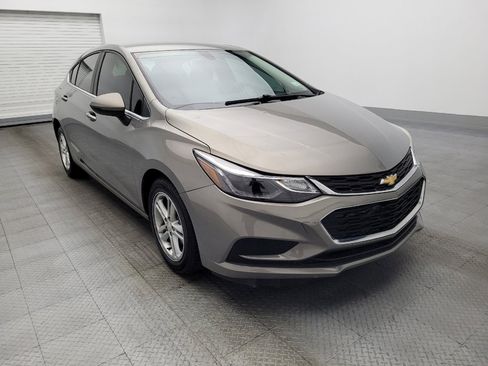 Used 2018 Chevrolet Cruze LT w/ Convenience Package image 13