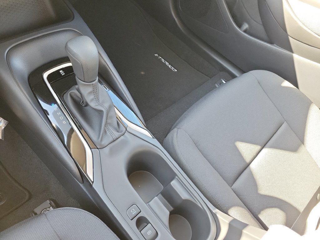 New 2027 Toyota Corolla LE FWD image 18