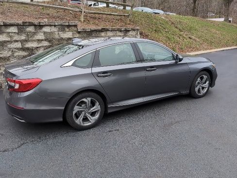 Used 2018 Honda Accord EX-L image 3