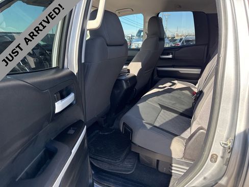 Used 2017 Toyota Tundra SR5 image 12
