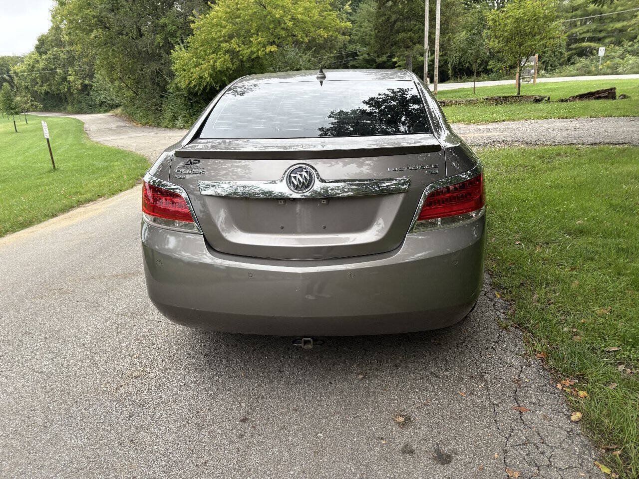 Used 2011 Buick LaCrosse CXL AWD/4WD image 8
