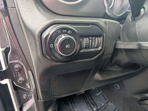 Used 2021 Jeep Wrangler Unlimited Sport AWD/4WD image 16