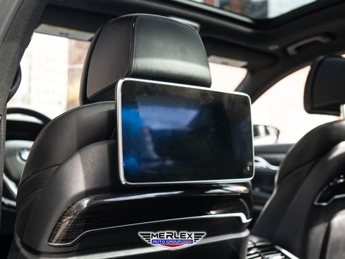 Used 2016 BMW 750i xDrive image 23