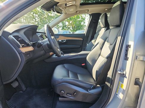 Certified 2024 Volvo XC90 B6 Plus AWD/4WD image 13