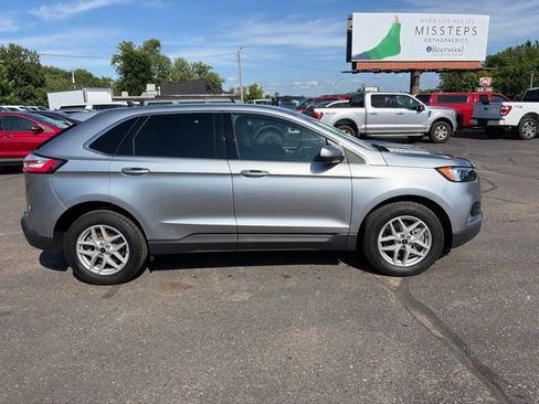 Used 2024 Ford Edge SEL w/ Convenience Package AWD/4WD image 4