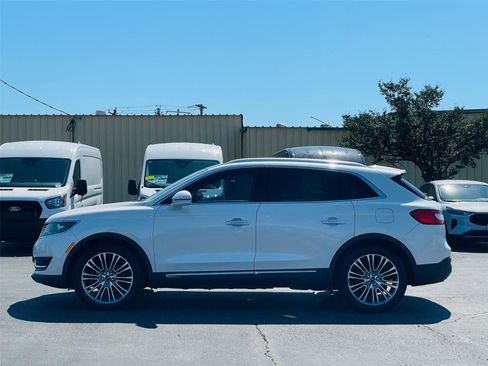Used 2016 Lincoln MKX Reserve w/ Climate Package FWD image 6