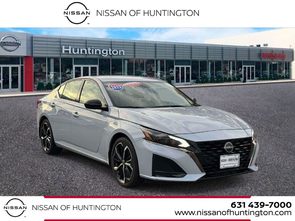 Used 2023 Nissan Altima 2.5 SR FWD image 1