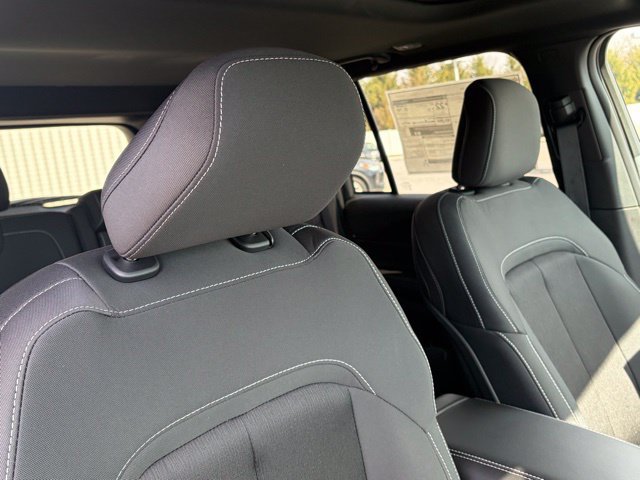 New 2026 Jeep Grand Cherokee Laredo X AWD/4WD image 26