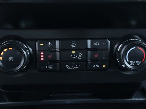 Used 2019 Ford F150 XLT image 34