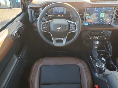 New 2024 Ford Bronco Outer Banks w/ Sasquatch Package AWD/4WD image 26