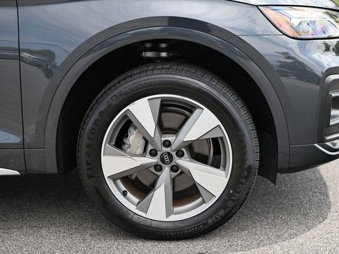 Used 2023 Audi Q5 2.0T Premium w/ Convenience Package AWD/4WD image 5