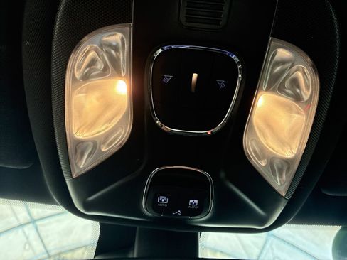 Used 2023 Jeep Compass Latitude w/ Sun and Sound Group AWD/4WD image 29