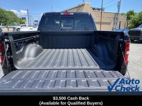 New 2026 RAM 1500 Laramie AWD/4WD image 5