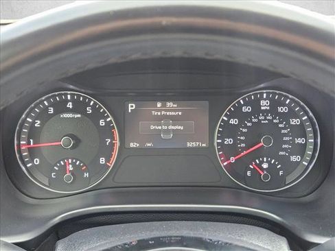 Used 2024 Kia Forte GT-Line FWD image 11