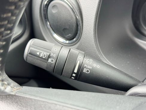 Used 2015 Jeep Patriot Latitude AWD/4WD image 22