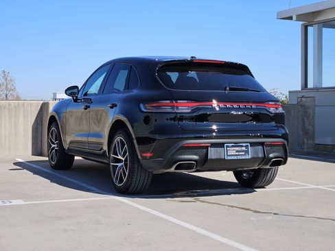 Certified 2026 Porsche Macan image 3