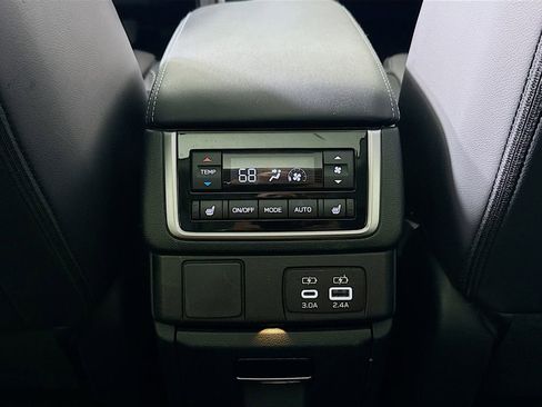 Used 2023 Subaru Ascent Limited w/ Technology Package AWD/4WD image 27