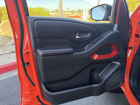 Used 2025 Nissan Frontier Pro-X w/ Pro Convenience Package RWD image 42