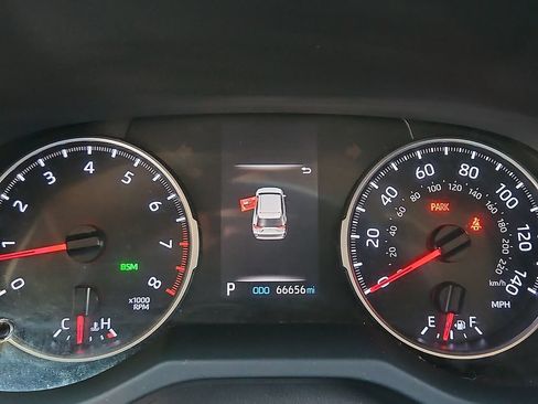 Used 2020 Toyota RAV4 LE w/ All Weather Liner Package AWD/4WD image 21
