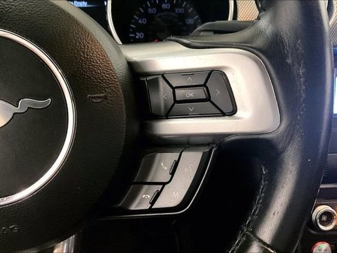 Used 2019 Ford Mustang GT RWD image 18
