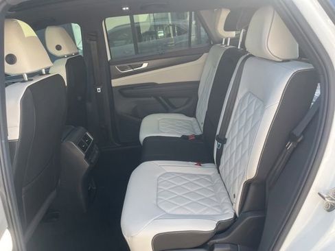 New 2026 Volkswagen Atlas Cross Sport SEL Premium R-Line image 27