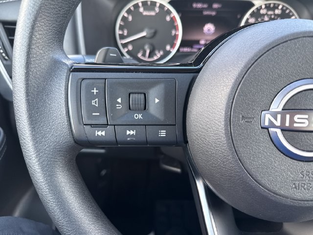 Used 2023 Nissan Rogue SV FWD image 29
