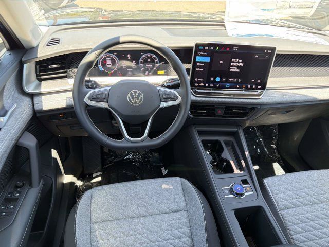 Used 2026 Volkswagen Tiguan S FWD image 10