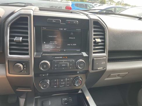 Used 2015 Ford F150 XLT w/ Equipment Group 302A Luxury AWD/4WD image 29