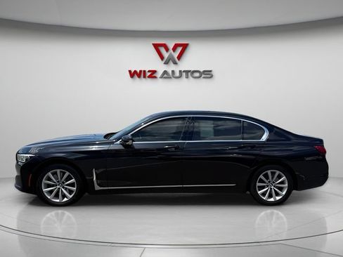 Used 2021 BMW 740i xDrive AWD/4WD image 2