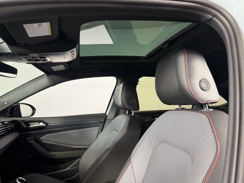 Used 2025 Volkswagen Jetta GLI Autobahn w/ GLI Black Package image 21