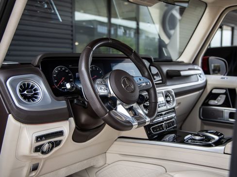 Used 2024 Mercedes-Benz G 63 AMG 4MATIC image 25
