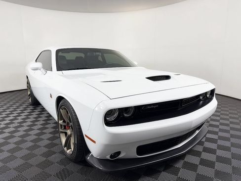 Used 2022 Dodge Challenger R/T Scat Pack w/ Dynamics Package RWD image 5