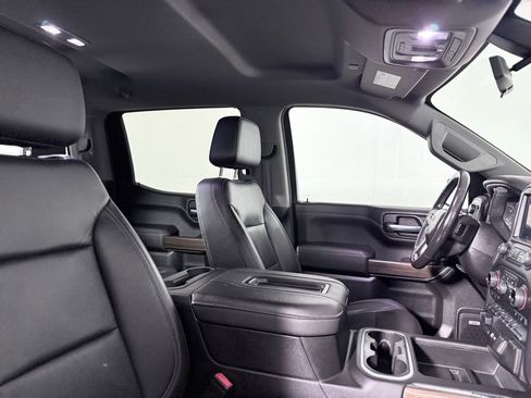 Used 2019 Chevrolet Silverado 1500 LT Trail Boss AWD/4WD image 19