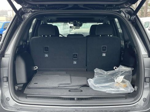 New 2025 Jeep Grand Cherokee Laredo X w/ Luxury Tech Group I image 40