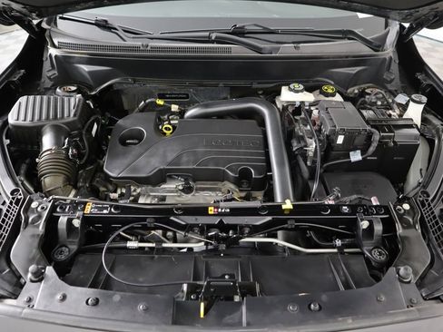 Used 2023 GMC Terrain SLE w/ Driver Convenience Package image 29