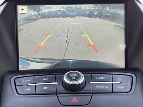 Used 2017 Ford C-MAX Energi SE w/ Equipment Group 401A image 17