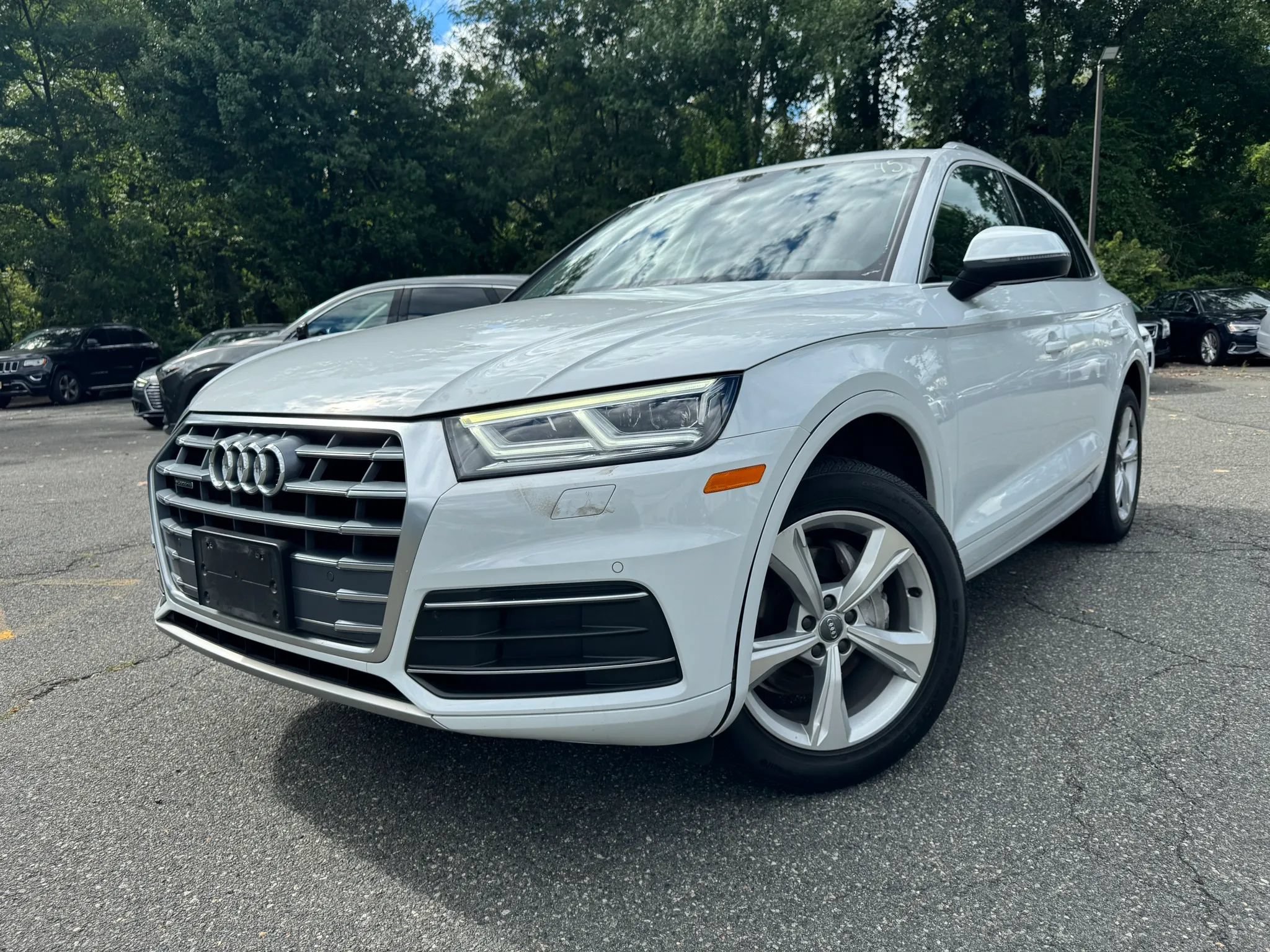 Used 2020 Audi Q5 2.0T Premium Plus w/ Premium Plus Package AWD/4WD image 1