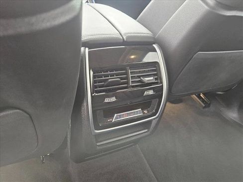 Certified 2024 BMW X7 xDrive40i image 18