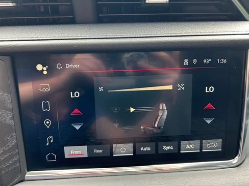 Used 2023 GMC Yukon Denali AWD/4WD image 32