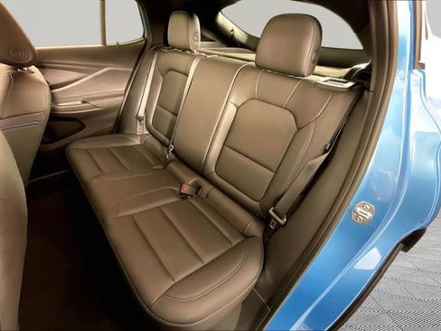 Used 2025 Buick Envista Sport Touring w/ Convenience I Package FWD image 20