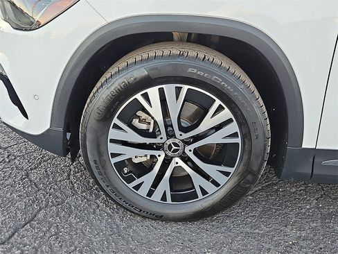 Certified 2025 Mercedes-Benz GLA 250 4MATIC image 13
