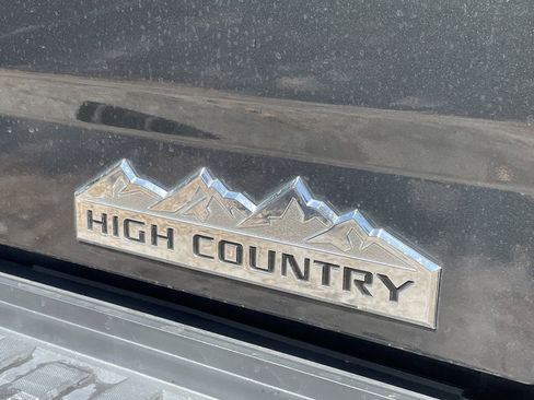 Used 2019 Chevrolet Silverado 2500 High Country w/ Duramax Plus Package AWD/4WD image 9