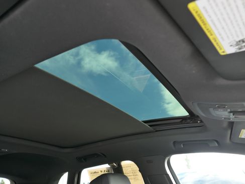 Used 2024 Audi Q3 2.0T Premium image 26