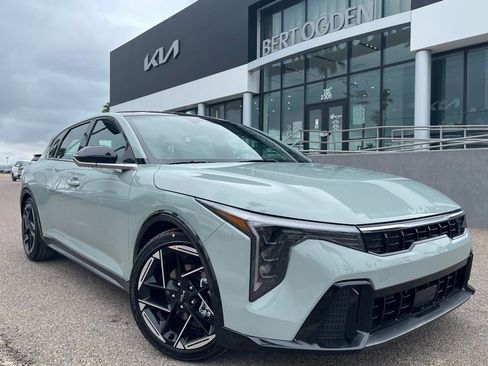 New 2026 Kia K4 GT-Line Turbo FWD image 1
