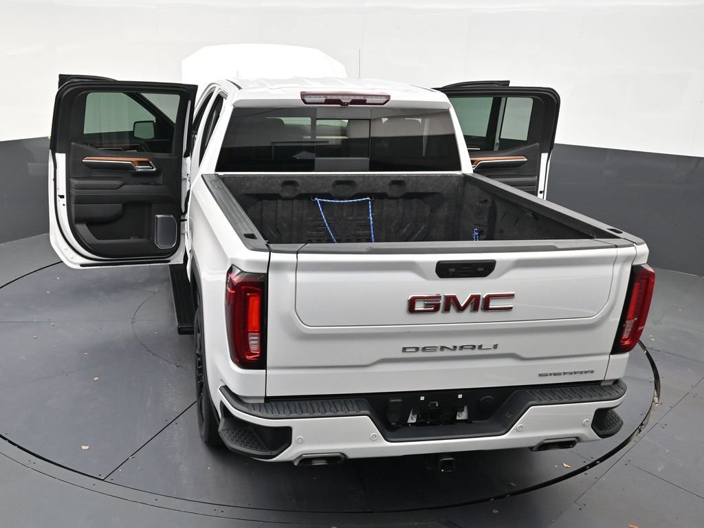 Used 2023 GMC Sierra 1500 Denali w/ Denali Carbonpro Edition AWD/4WD image 32