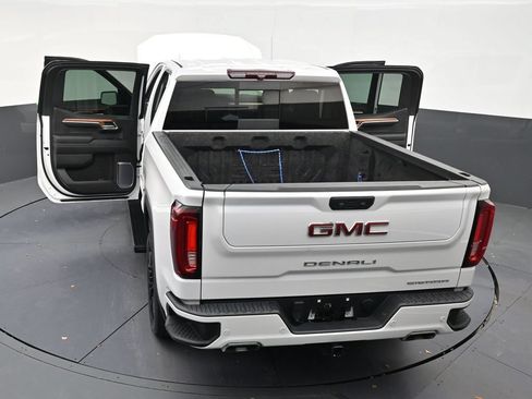 Used 2023 GMC Sierra 1500 Denali w/ Denali Carbonpro Edition AWD/4WD image 32