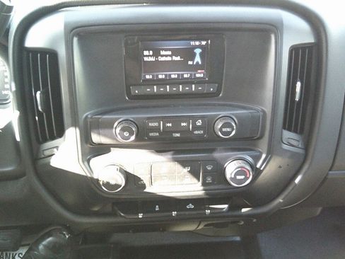 Used 2015 Chevrolet Silverado 3500 W/T w/ WT Convenience Package AWD/4WD image 29